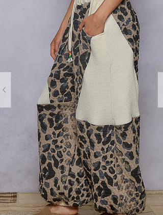 The Bonfire Nights Joggers - LEOPARD