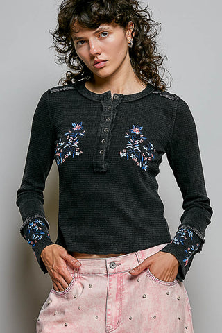 The Brinley Embroidered Top - BLACK