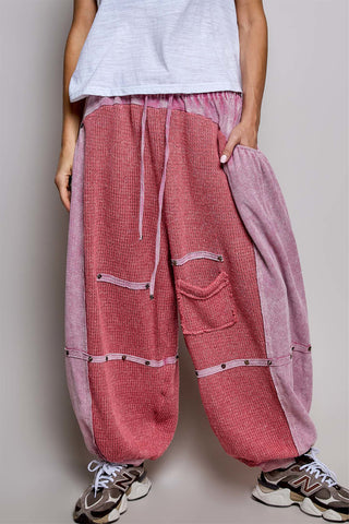 The Pumpkin Kisses Kniteed Joggers - FIG JAM