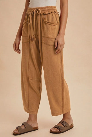 The Annie Barrel Pants - CAMEL