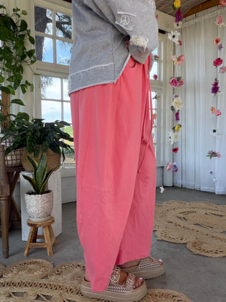 The Olivia Barrel Pants - PINK