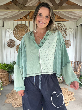 The Georgia Floral Top - PISTACHIO