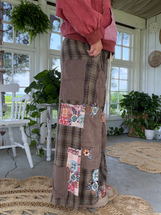 The Falling Leaves Plaid Pants - OLIVE