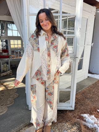 The Benny Floral Top - CREAM