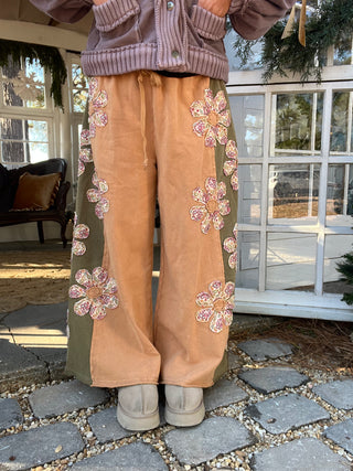 It's A Floral Vibe Wide Leg Pants