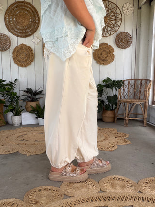 The Shelly Floral Pants