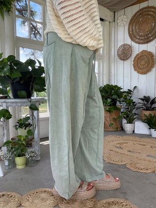 The Izzy Barrel Pants - SAGE