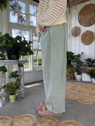 The Izzy Barrel Pants - SAGE