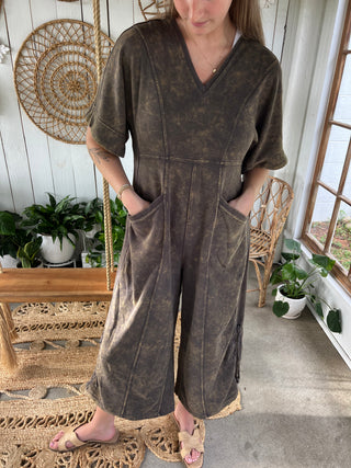 The Oaks Jumper - CHARCOAL