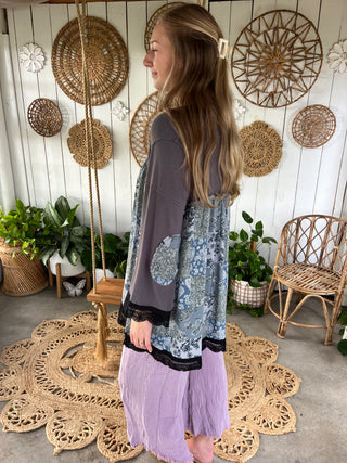 Apple Orchard Days Top - CHARCOAL