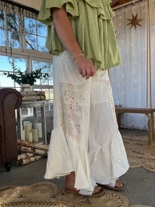 The Tulip Tide Ruffle Pants