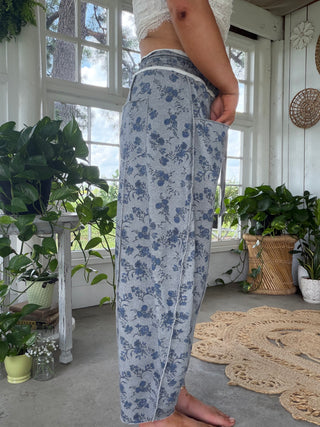 The Mya Floral Barrels - NAVY FLORAL