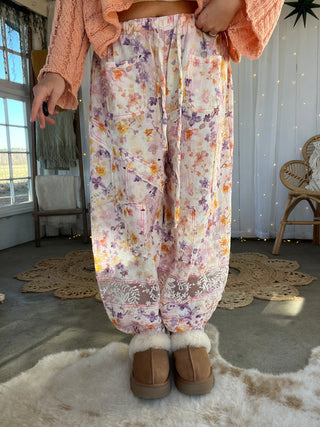 The Kara Floral Joggers - PURPLE