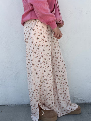 Comfy Girl Era Floral Pants - CREAM