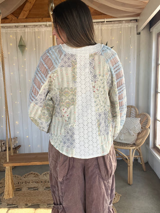 The Amora Lace Top - BLUE