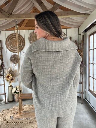 Oatmeal Cream Knit Pullover - GREY