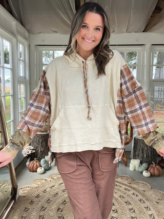 The Soft Hazelnut Plaid Hooide