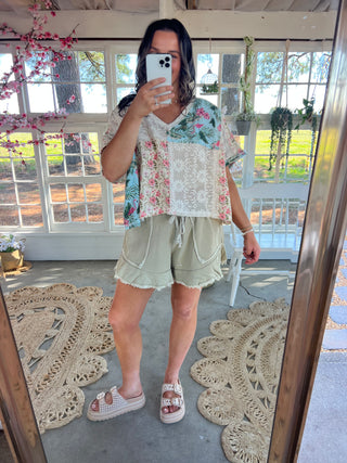 The Luma Ruffle Shorts - OLIVE