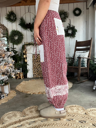 The Wildflower Walks Joggers - RED