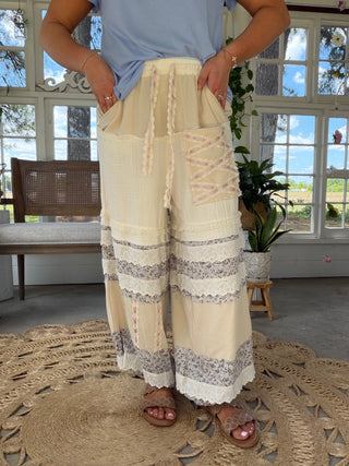 The Spring Daze Joggers - CREAM