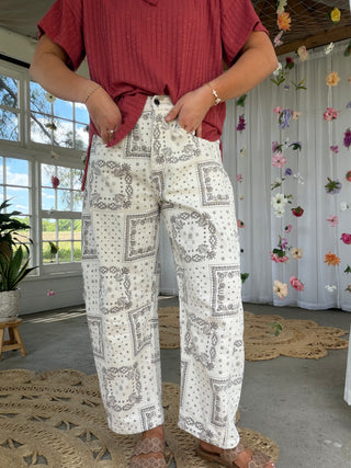The Paisley Barrel Jeans - CREAM