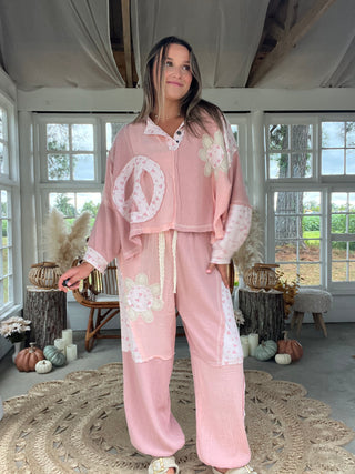 The Brailey Patch Pants - PINK