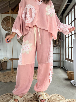 The Brailey Patch Pants - PINK