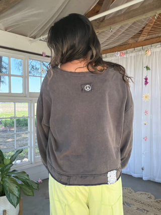 The Criss Cross Peace Pullover - OLIVE
