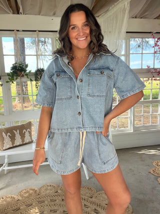 90s Coastal Girl Shorts