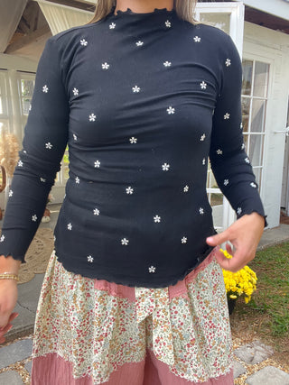 The Basic Ribbed Floral Long Sleeve - BLACK