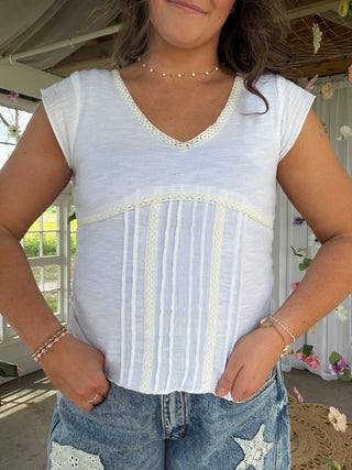 The Clover Charm Tee - WHITE