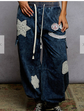 Smiley joggers - PREORDER