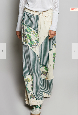 The Botanical Breeze Floral Pants - GREEN