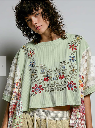 The Shoreline Embroidered Top - MINT