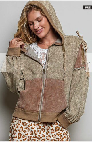 The Beachy Bow Hoodie - OLIVE