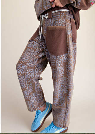 The Cozy Cottage Paisley Barrels - MOCHA BLUE