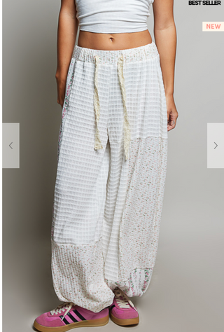 The Saltwater Petals Joggers - IVORY MULTI
